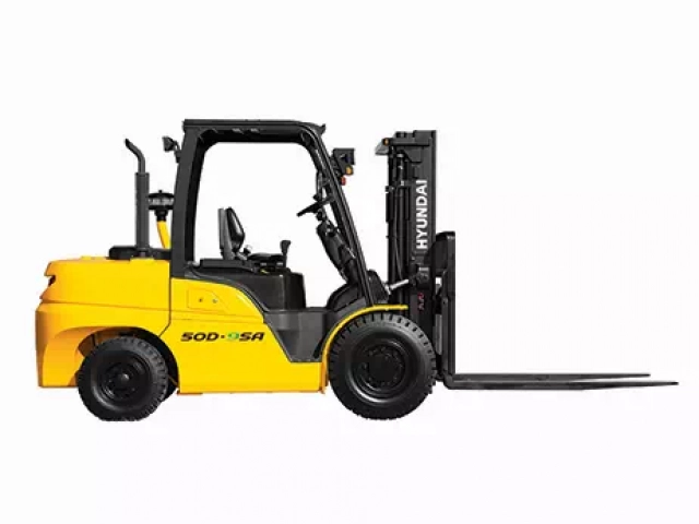 Дизельный вилочный погрузчик 4,5&nbsp;тонны Hyundai&nbsp;45D-9S (фото)