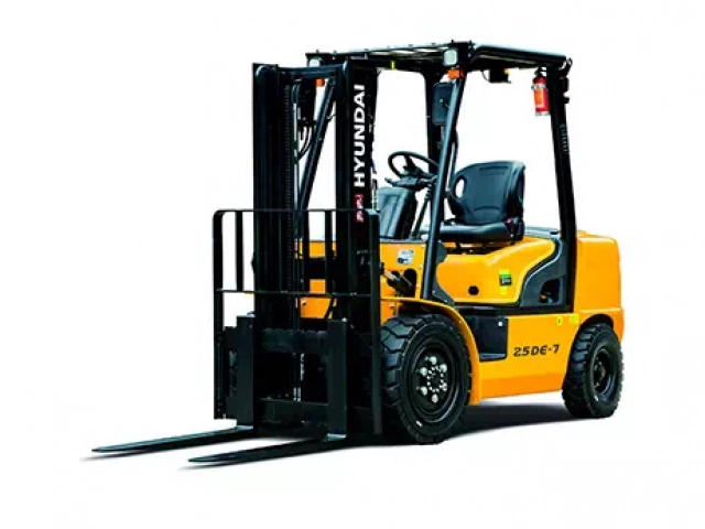 Дизельный вилочный погрузчик 2,5&nbsp;тонны Hyundai&nbsp;25DE-7 (фото)