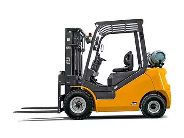 Газ-бензиновый вилочный погрузчик 2,5&nbsp;тонны UN&nbsp;FGL25T-N (фото)