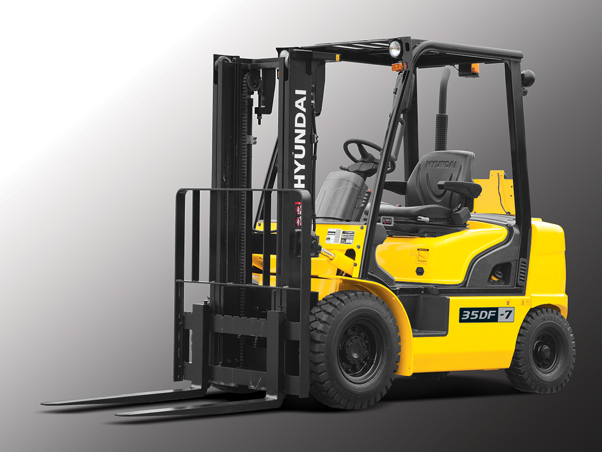 Фото №2: Дизельный вилочный погрузчик Hyundai 33DF-7