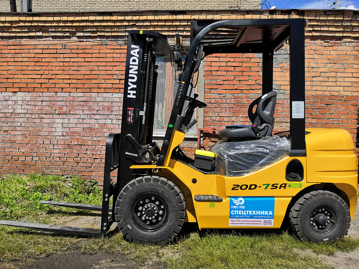 Фото №2: Дизельный вилочный погрузчик Hyundai 20D-7SA г/п 2 тонны