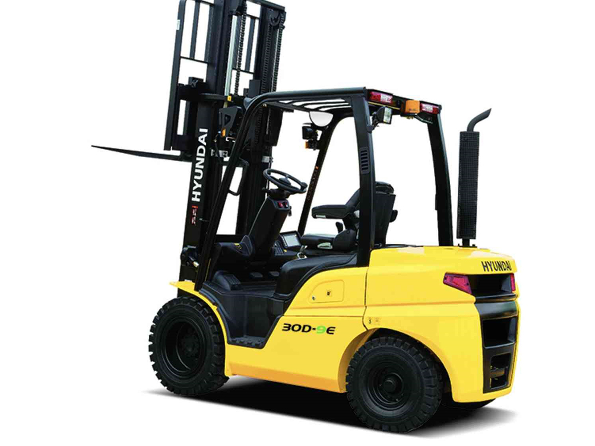 Фото №2: Дизельный вилочный погрузчик Hyundai 30D-9E г/п 3 тонны