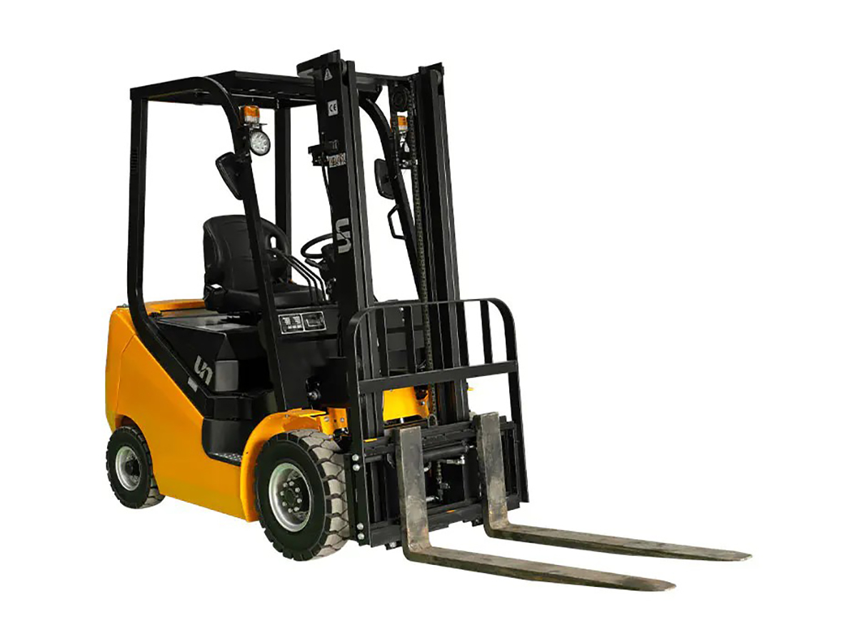 Фото №2: Газ-бензиновый вилочный погрузчик UN FGL15T-N г/п 1,5 тонны