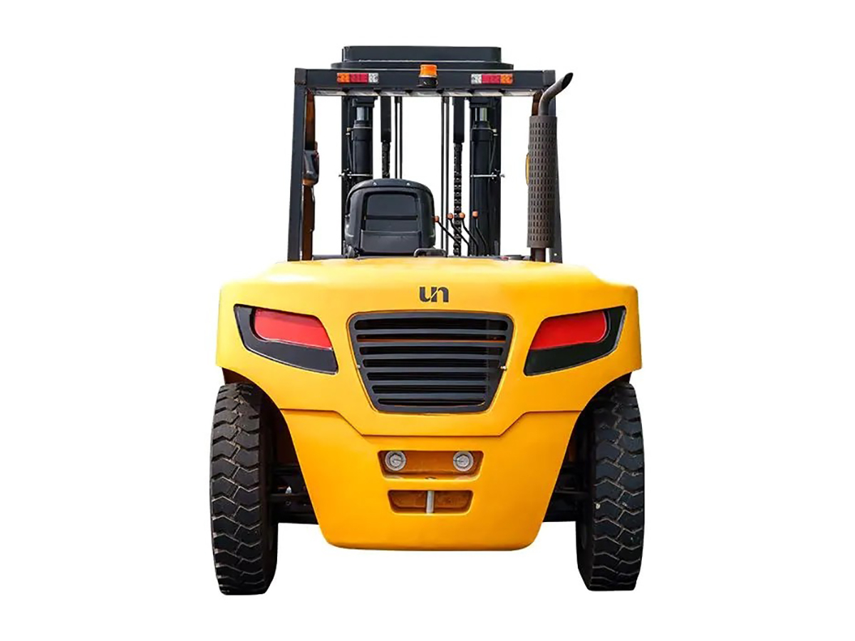 Фото №6: Дизельный вилочный погрузчик UN FD100T-N г/п 10 тонн