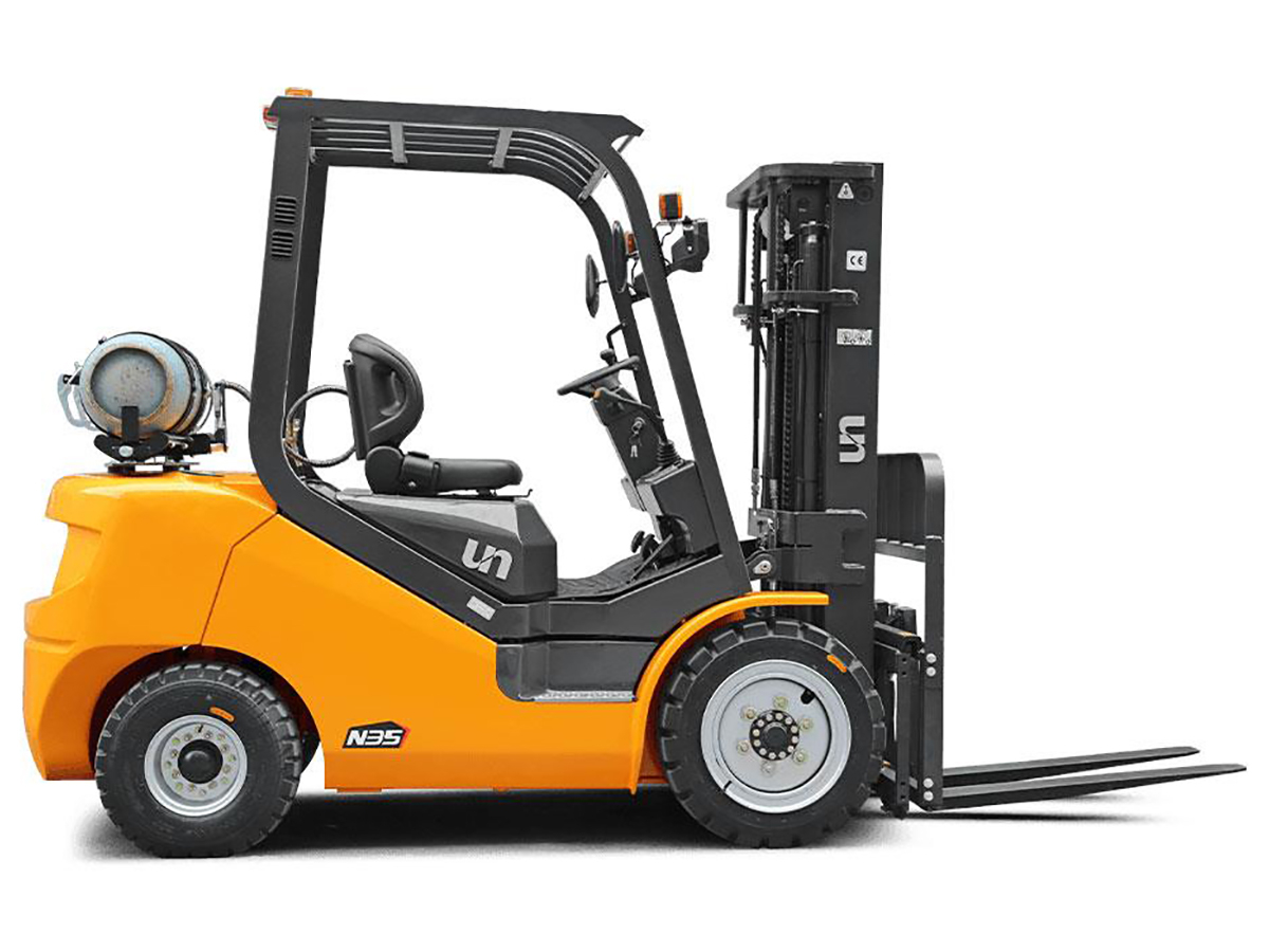 Фото №2: Газ-бензиновый вилочный погрузчик UN FGL30T-N г/п 3 тонны