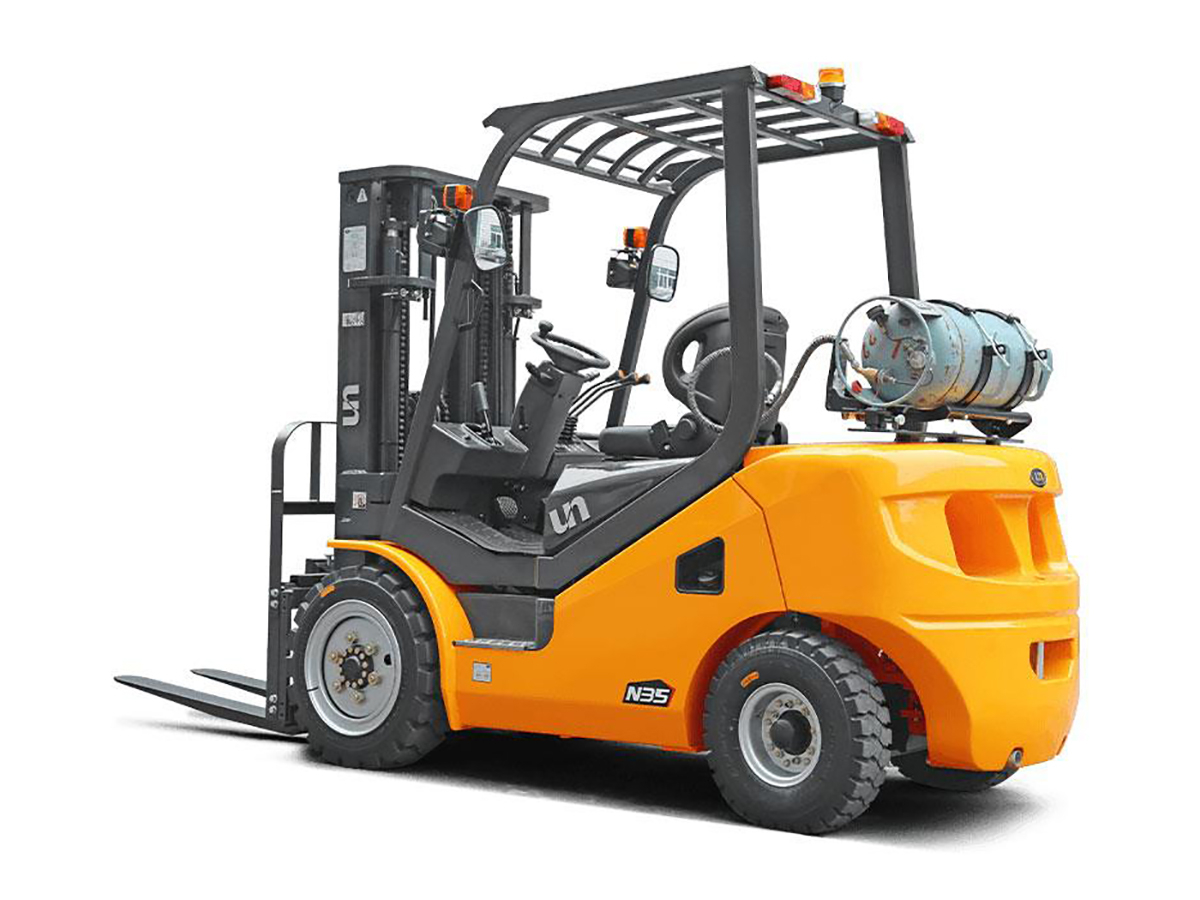 Фото №3: Газ-бензиновый вилочный погрузчик UN FGL30T-N г/п 3 тонны