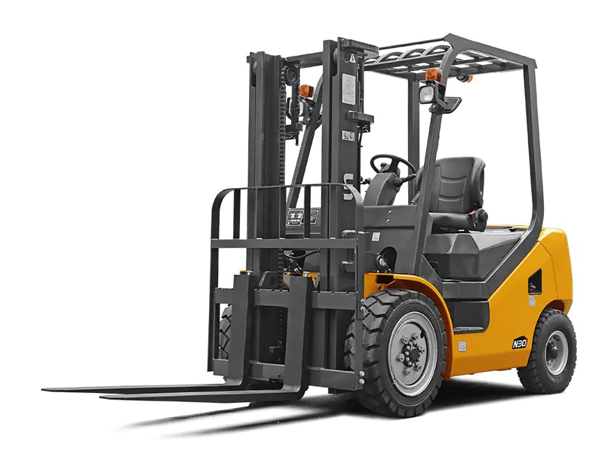 Фото №3: Дизельный вилочный погрузчик UN FD30T-NJM1 г/п 3 тонны