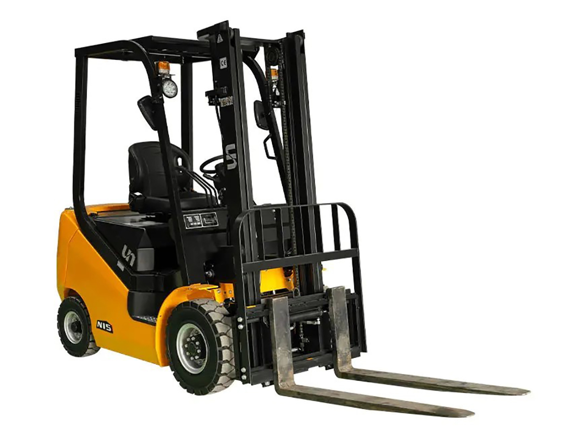 Фото №3: Дизельный вилочный погрузчик UN FD15T-N г/п 1,5 тонны