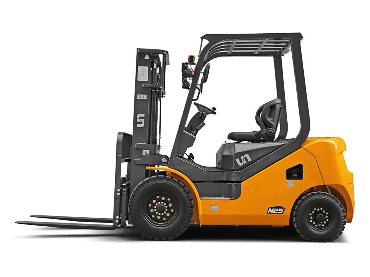 Фото №4: Газ-бензиновый вилочный погрузчик UN FGL25T-N г/п 2,5 тонны