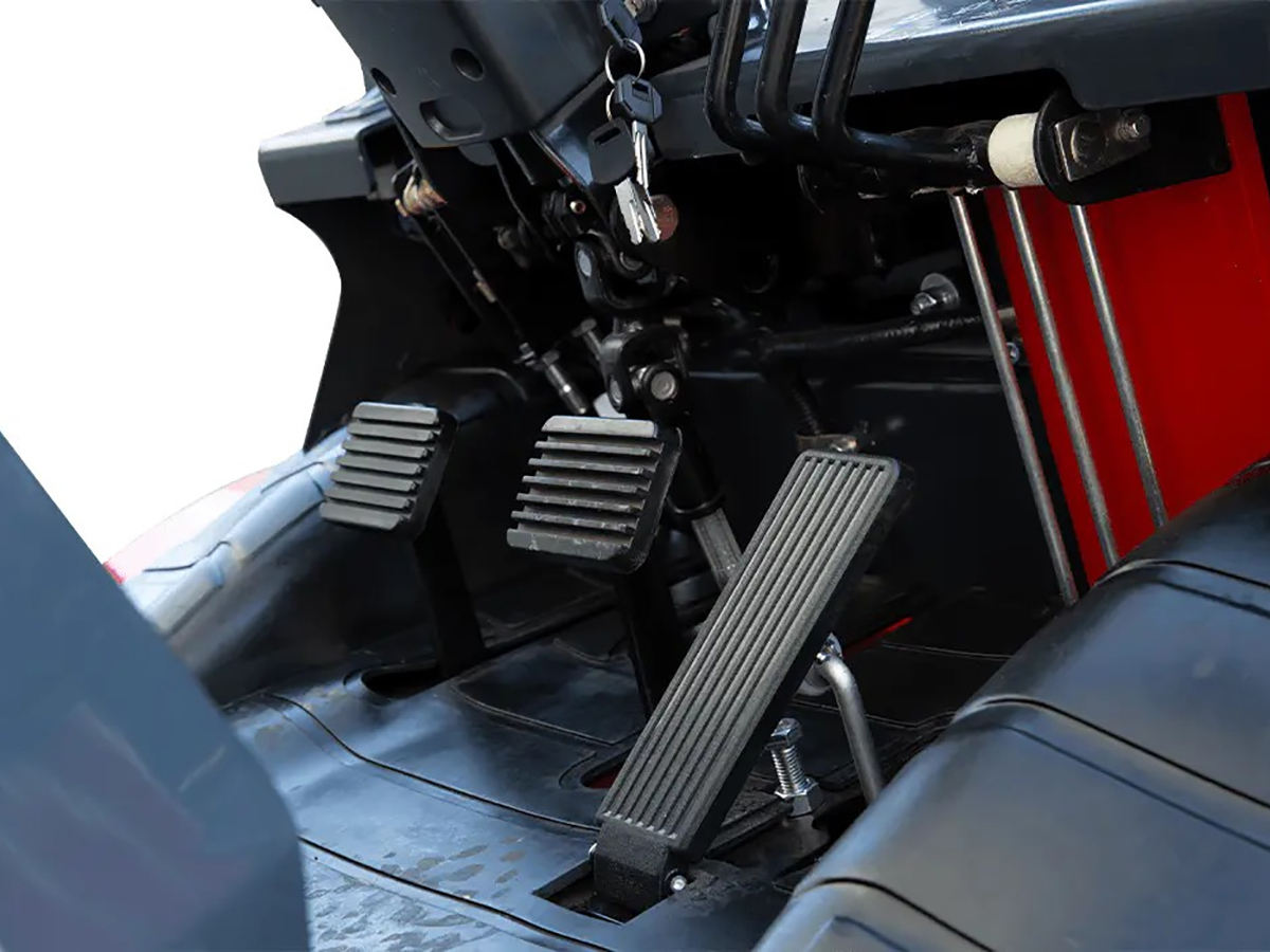 Фото №11: Дизельный вилочный погрузчик UN FD35T-C г/п 3,5 тонны