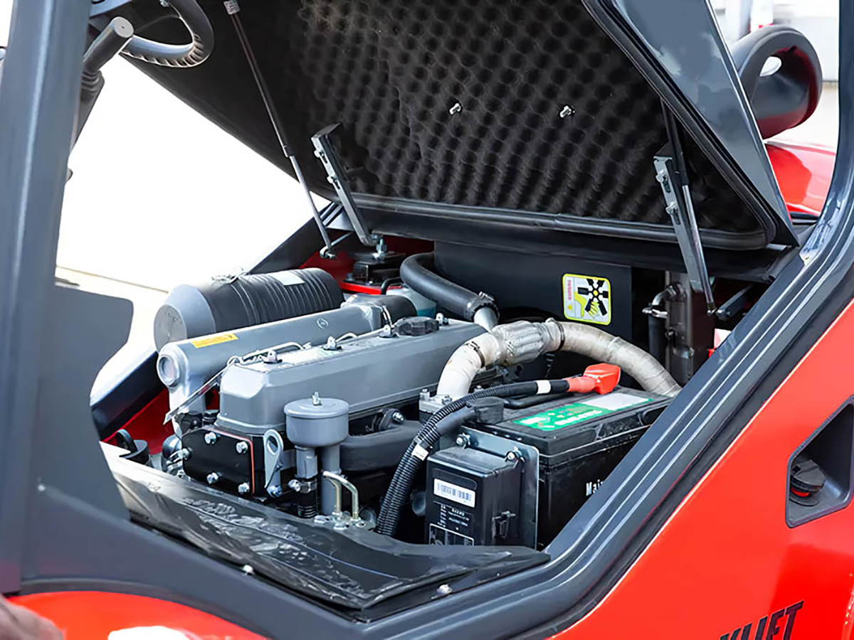 Фото №7: Дизельный вилочный погрузчик UN FD35T-D г/п 3,5 тонны