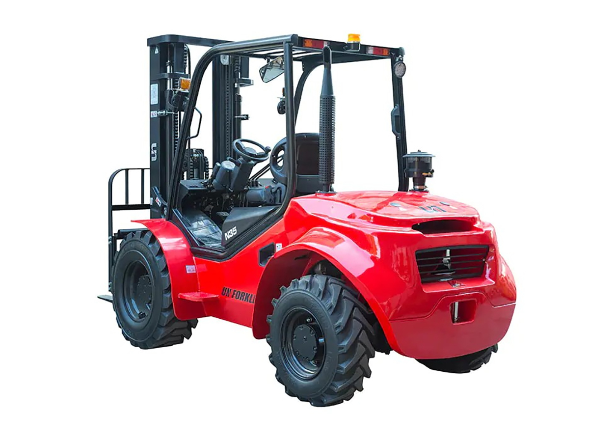 Фото №5: Дизельный вилочный погрузчик UN FD25T-D г/п 2,5 тонны