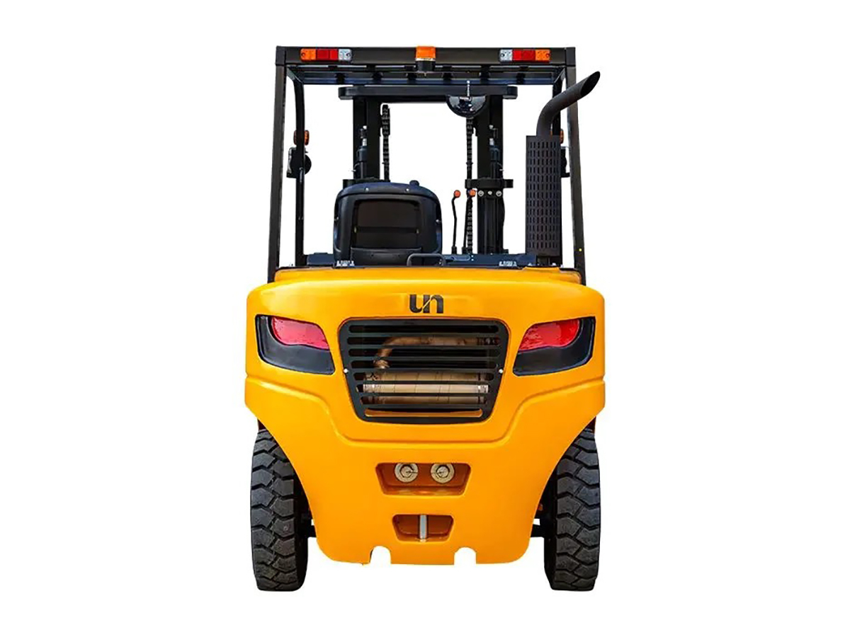 Фото №6: Дизельный вилочный погрузчик UN FD45T-N г/п 4,5 тонны