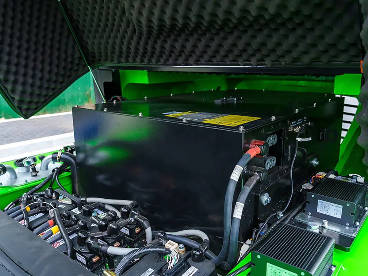 Фото №5: Электрический вилочный погрузчик UN FB100-YNLZ9 г/п 10 тонн