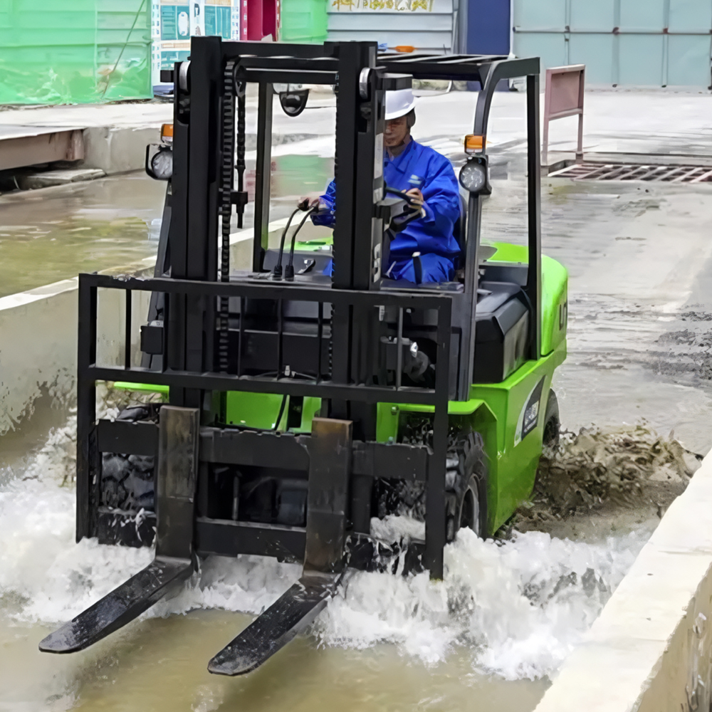 Фото №9: Электрический вилочный погрузчик UN FB40-YNLZ7 г/п 4 тонны