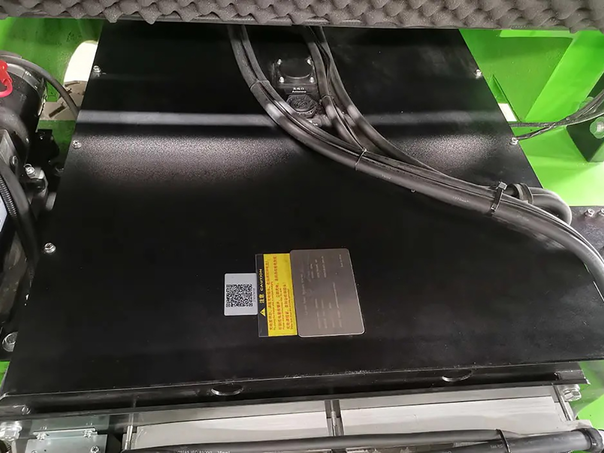 Фото №4: Электрический вилочный погрузчик UN FB40-YNLZ7 г/п 4 тонны