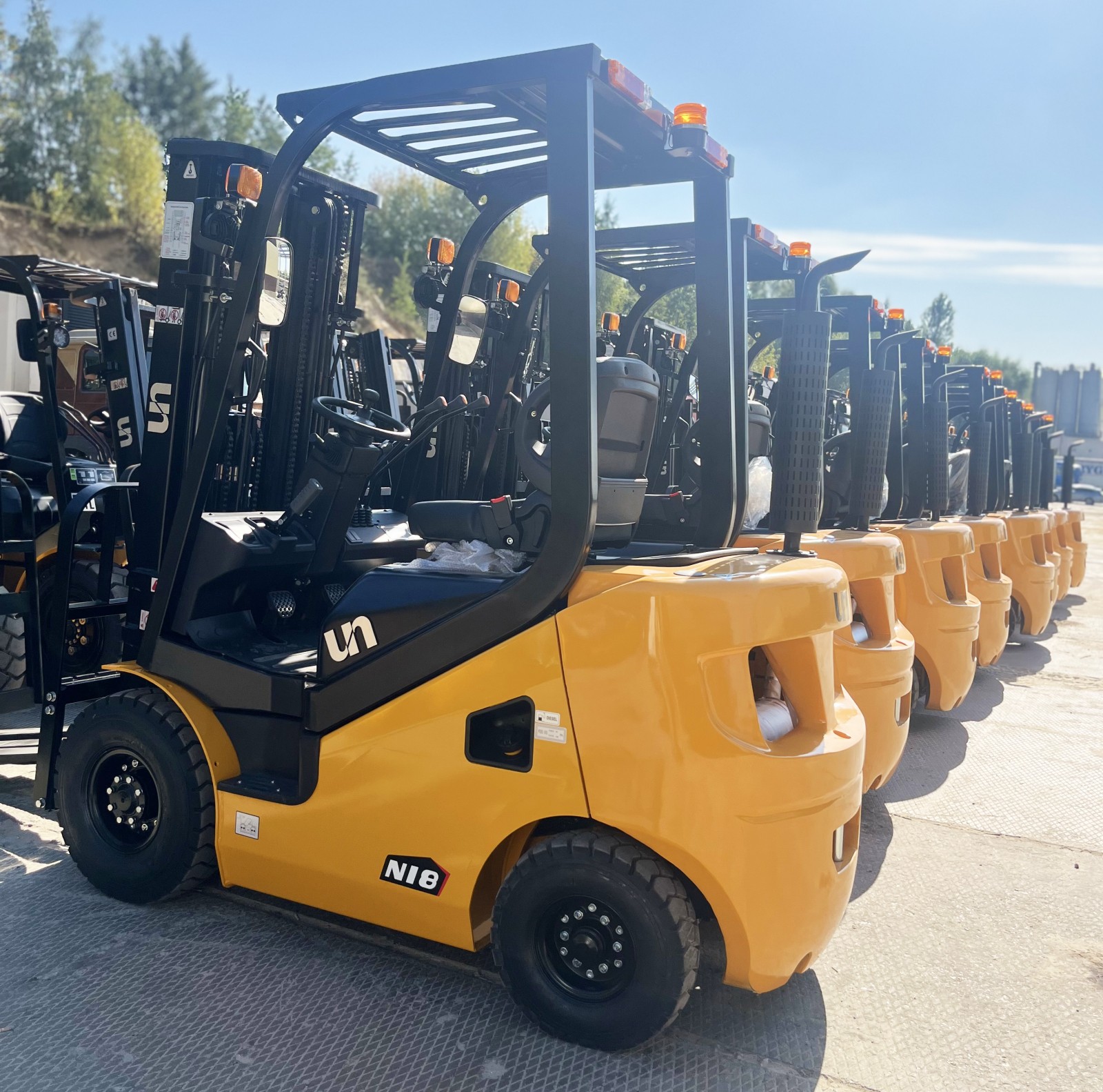 Фото №6: Дизельный вилочный погрузчик UN FD18T-NJB1